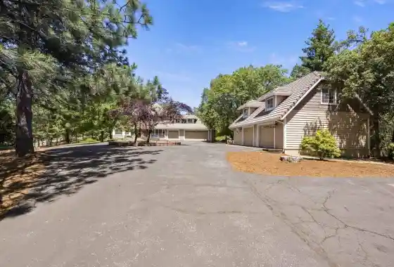 Pinehurst Lane Colfax