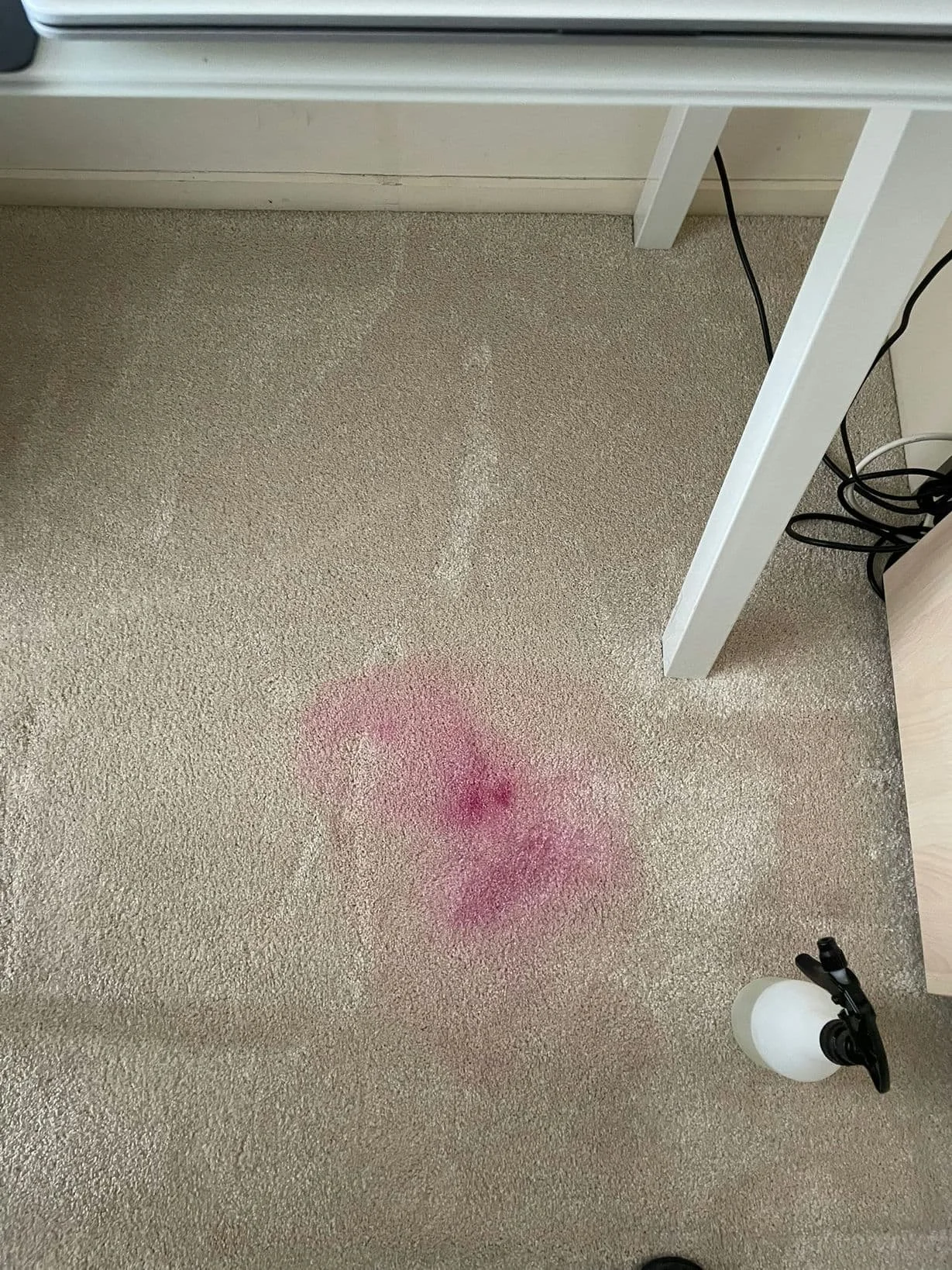 How to Remove Common Carpet Stains: Coffee, Tea, Wine, Makeup and Ink