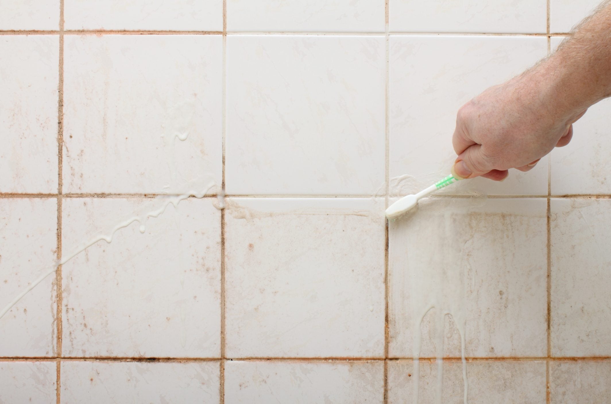 How to Get Rid of Mould in Your Bathroom (and Keep It Away)