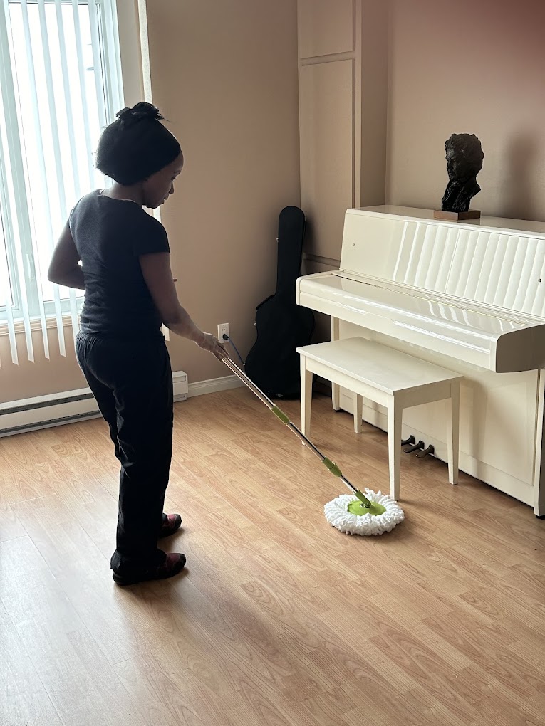 Professionnelle de l'entretien ménager