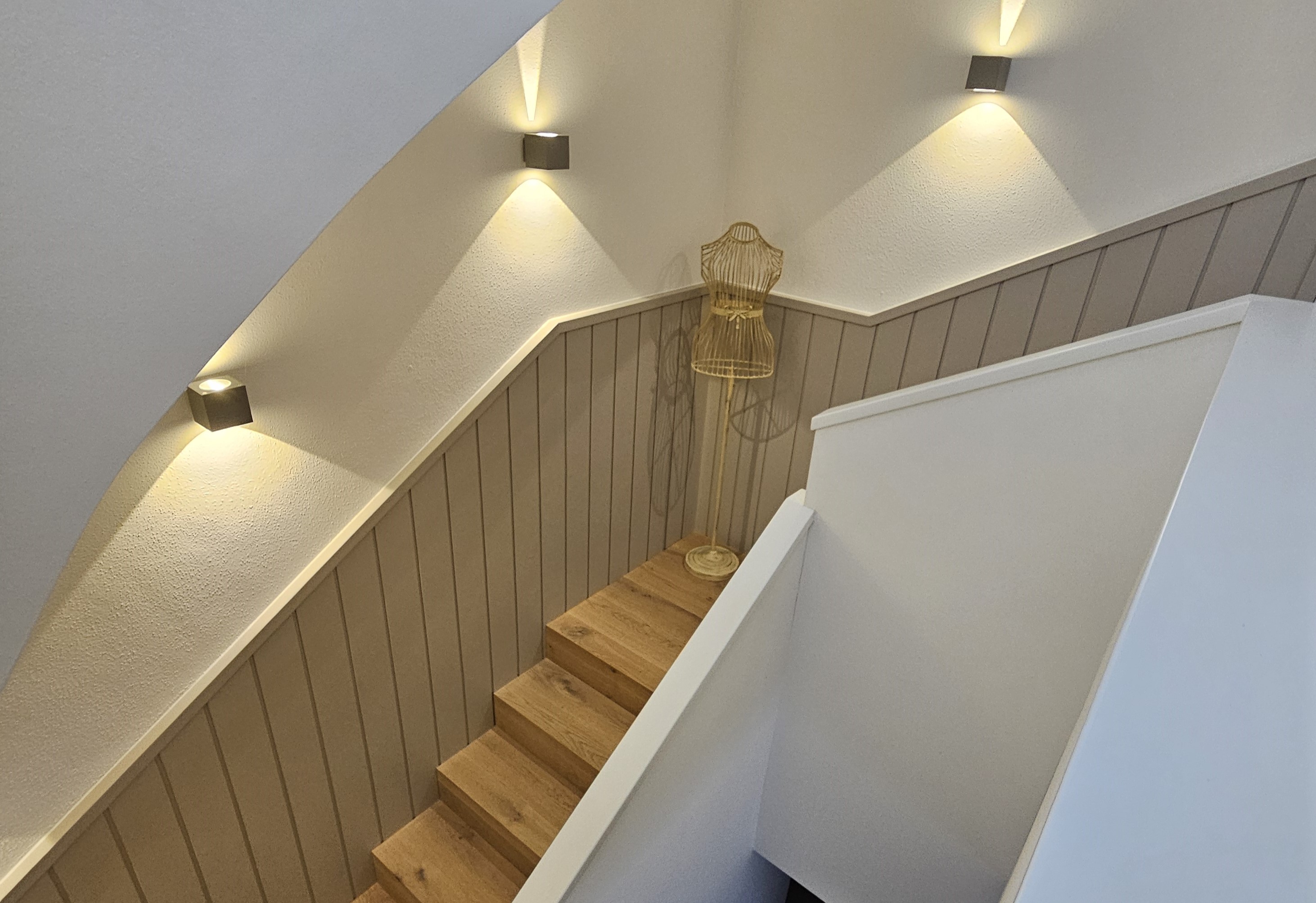 Ganzheitliche Raumkonzepte und Interior Design von Tischlerei Holztrattner