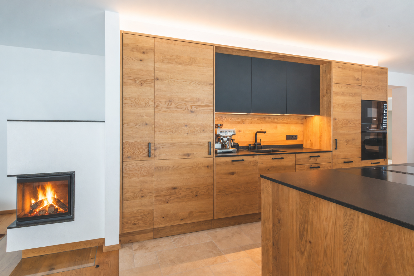 Handwerkliche Detailarbeit Holztrattner
