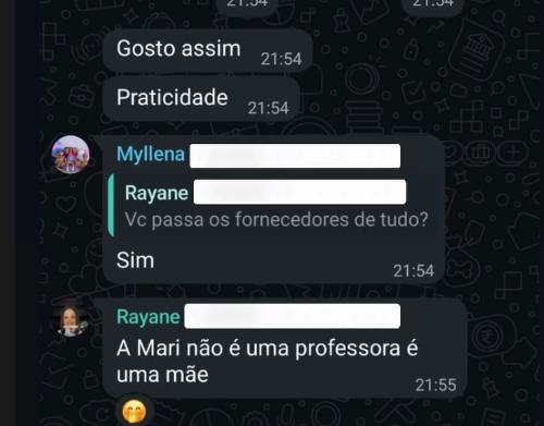 Alunas conversando: passa os fornecedores de tudo e a Mari não é uma professora, é uma mãe