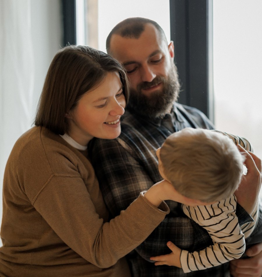 Reunited family with immigration bond support