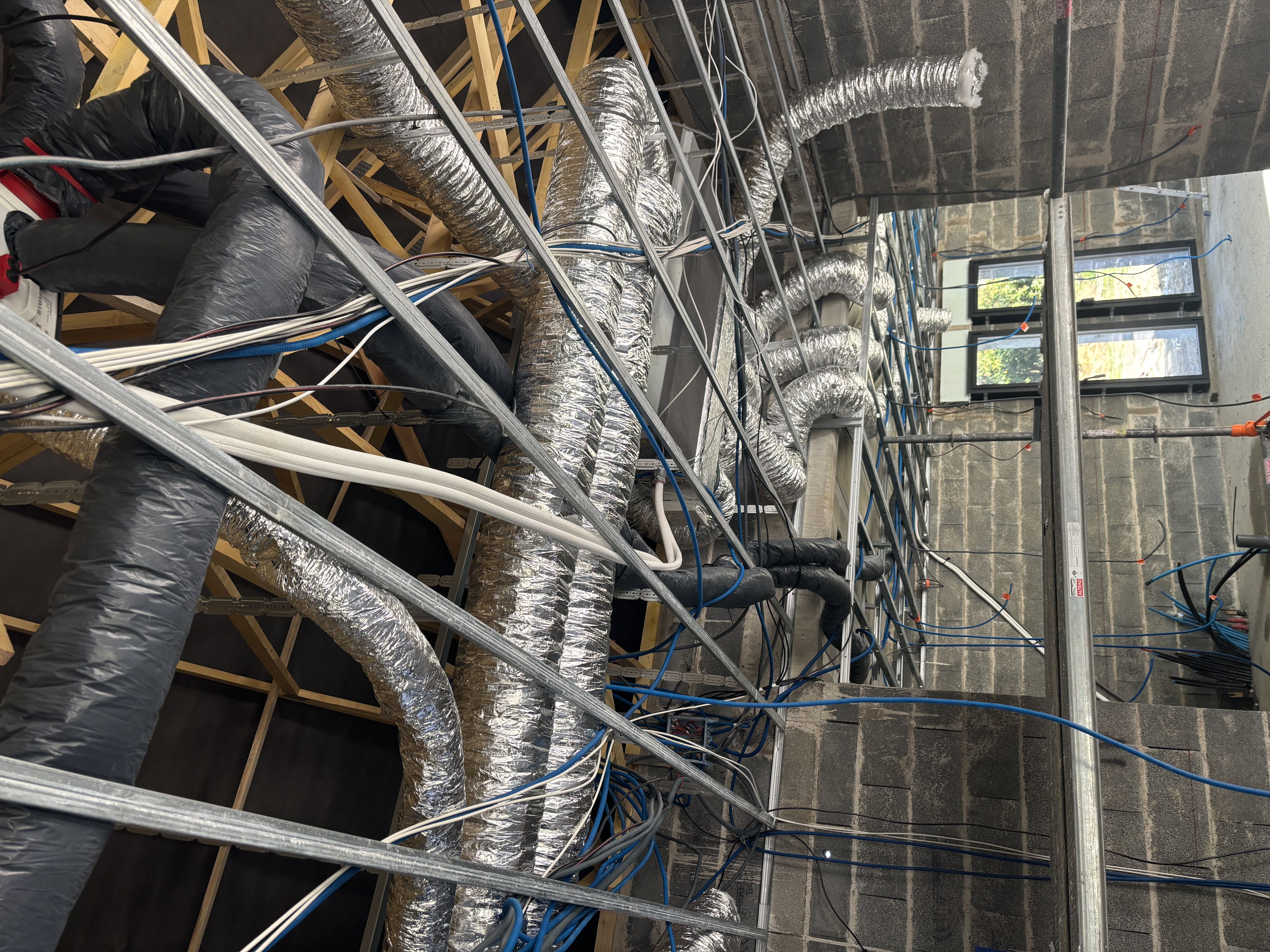 Installation climatisation gainable multizone en combles - Chantier OCR+ à Fontenilles