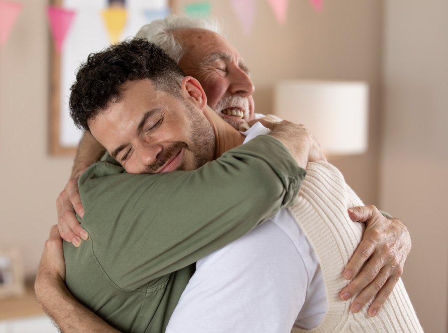 Bail agent helping a family