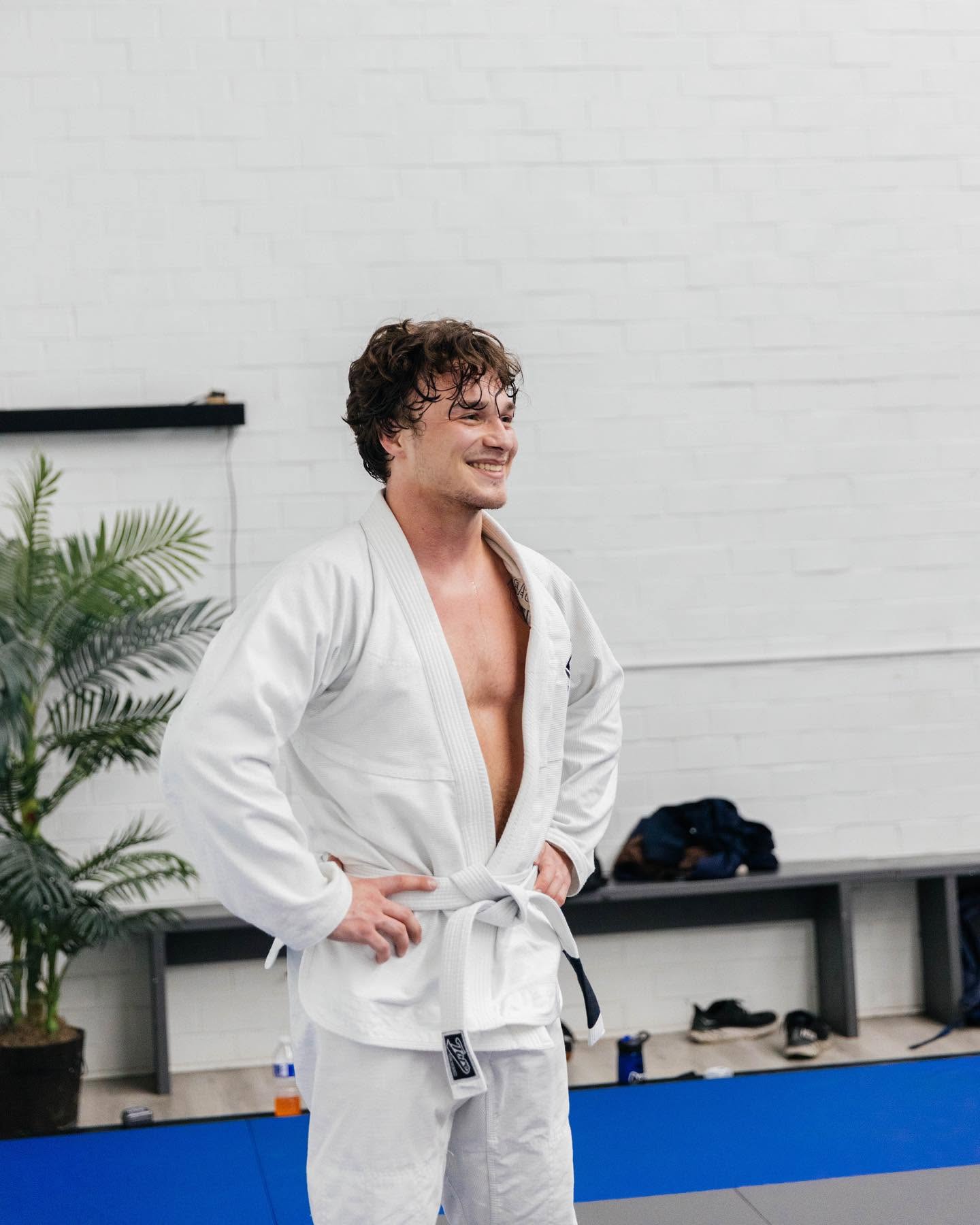 Adults Jiu-Jitsu