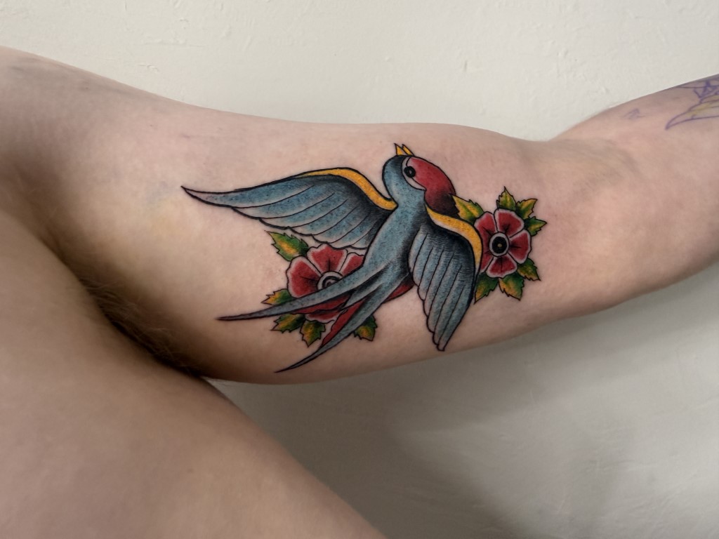 Traditional Swallow colour Tattoo Traditional Tattoo Studio Salzburg 25