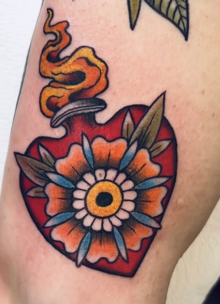 Neo Traditional Burning Heart Colour Tattoo Studio Salzburg 16