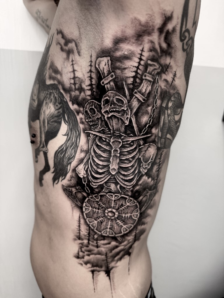 Ribs Viking Tattoo black and grey realistic Tattoo Studio Salzburg 24