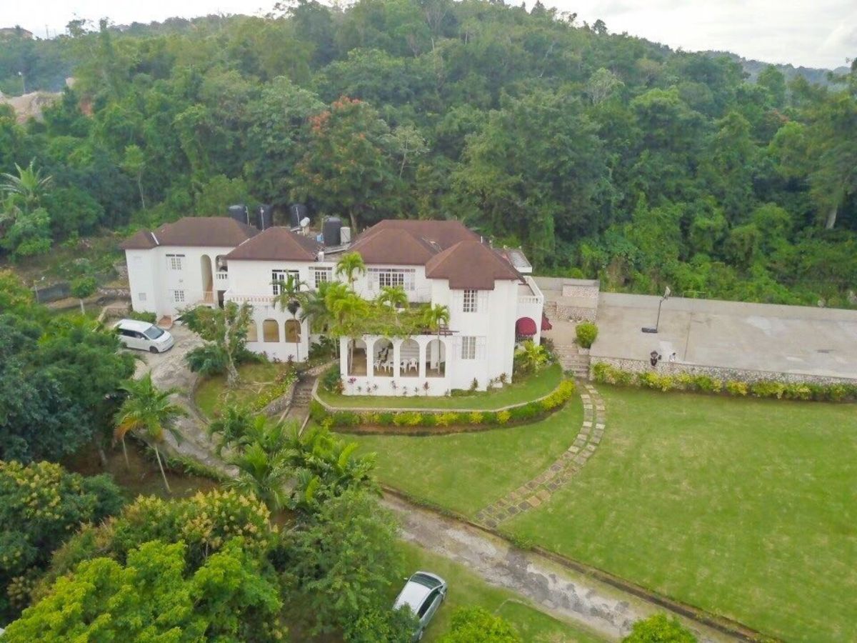 Smokey Manor Aerial