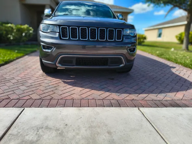 Detailed Grey Jeep SUV