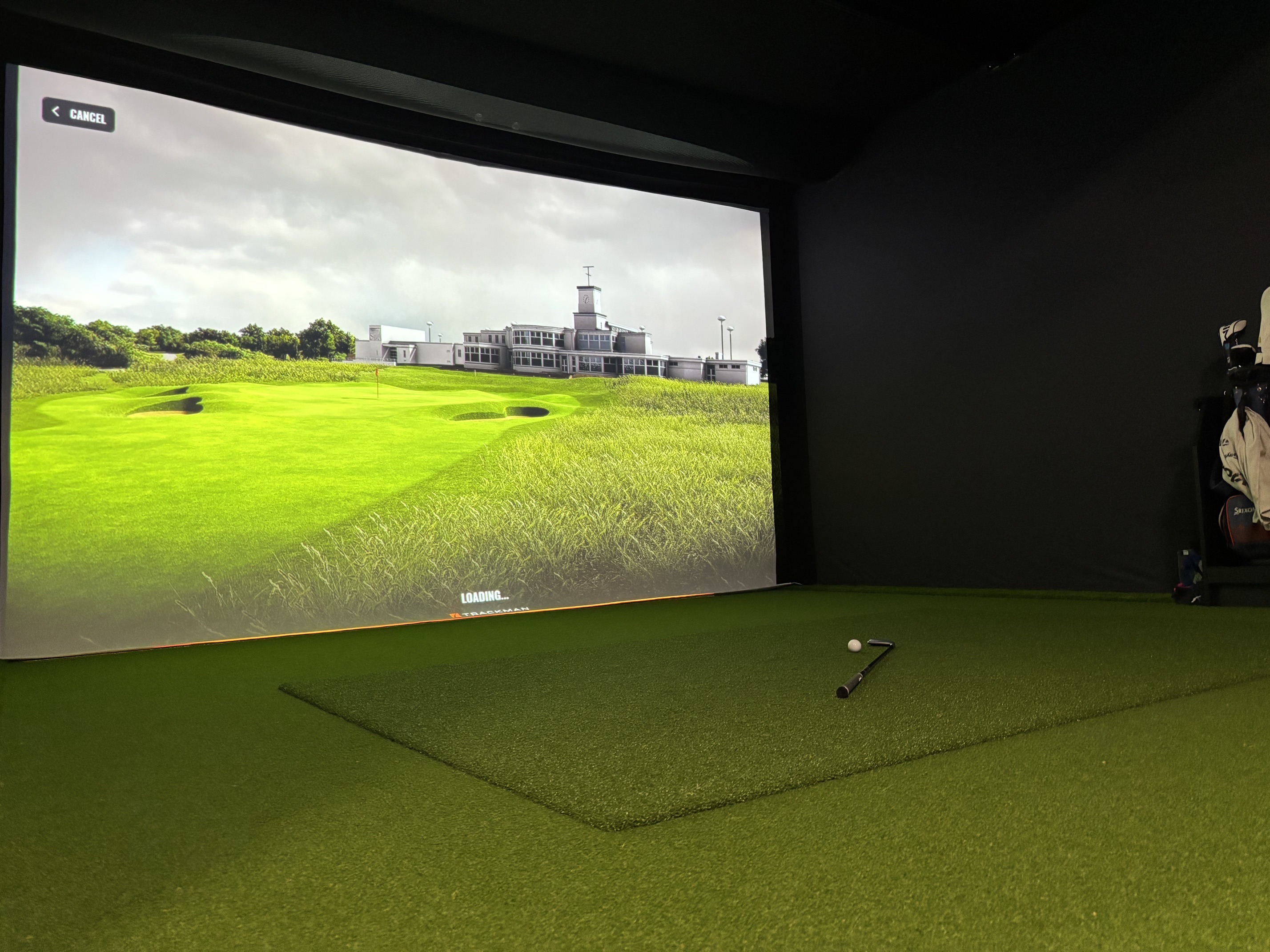 Castleview Golf Studio simulator screen showing golf course
