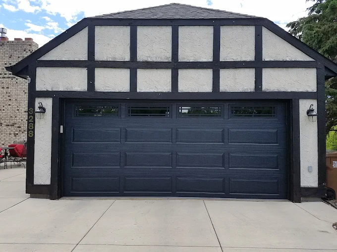 Dark garage door installation