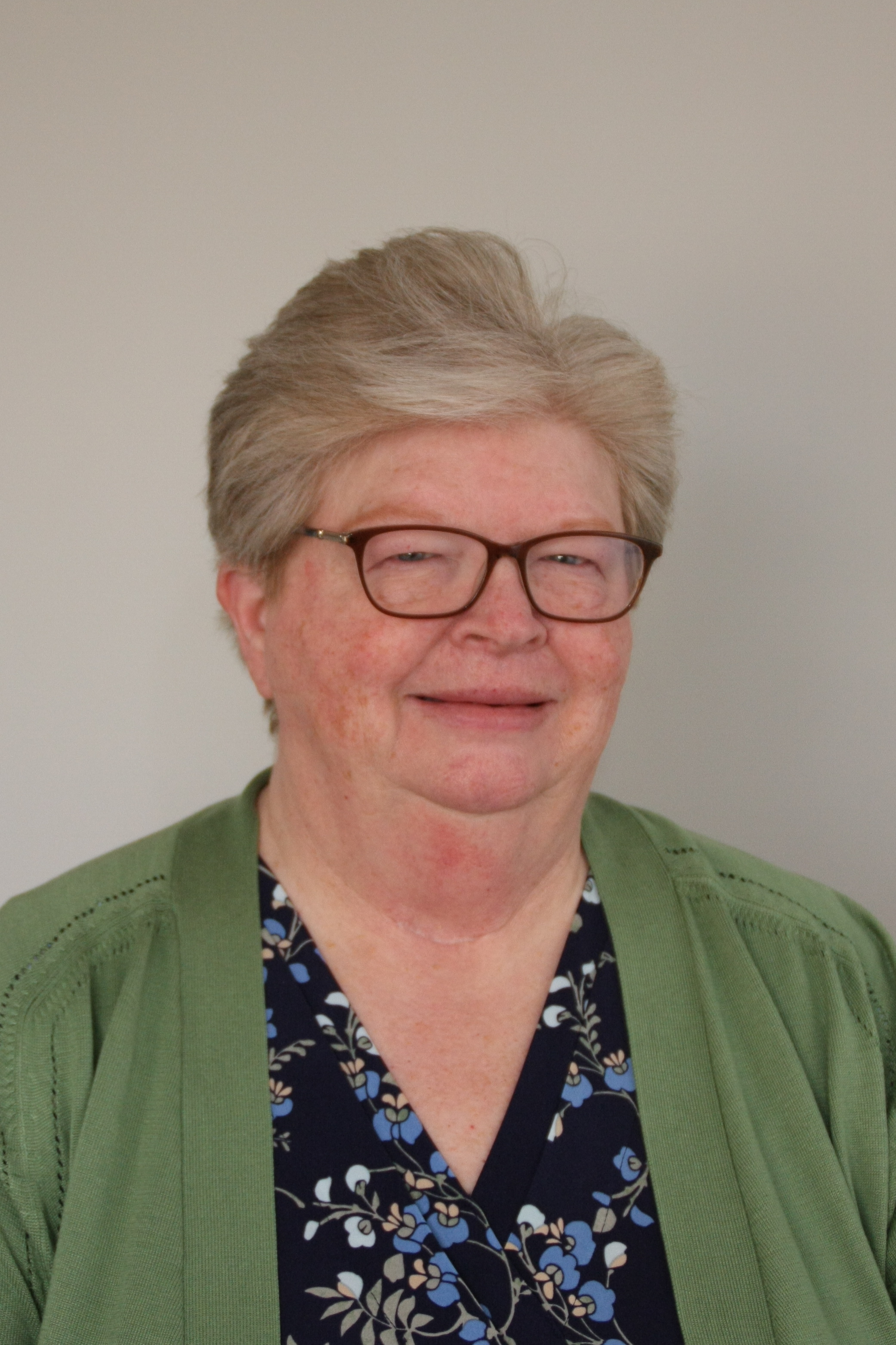 Dr. Rebecca Reeves