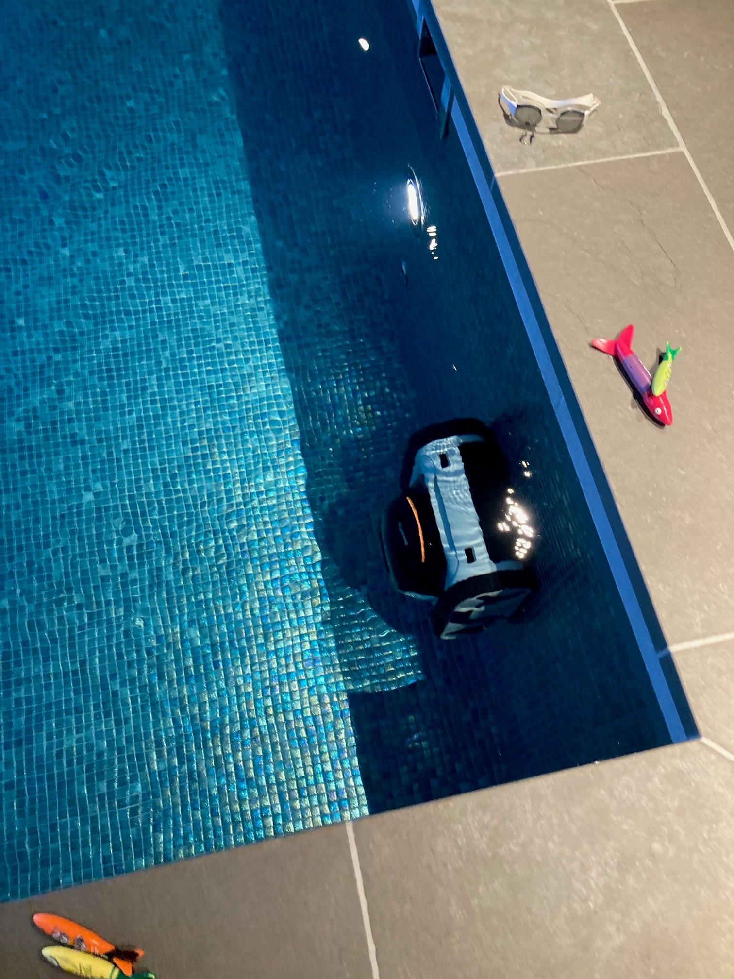 Completed swimming pool refurbishment and modernization by Poolcourt