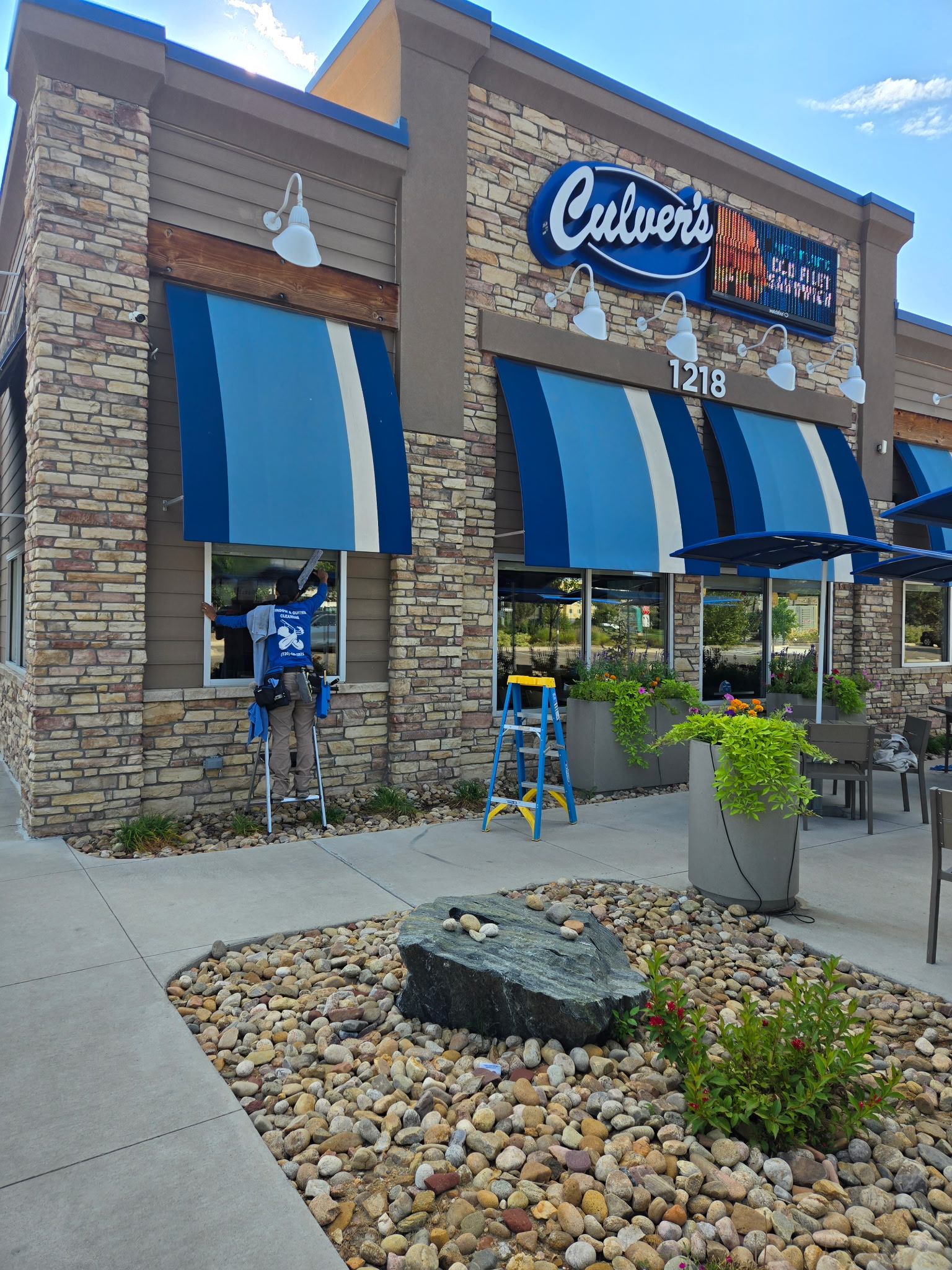 Commercial window washing at Culver's