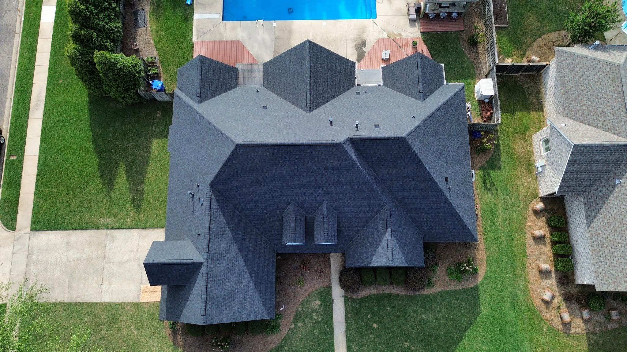 Crimson Roofing Team