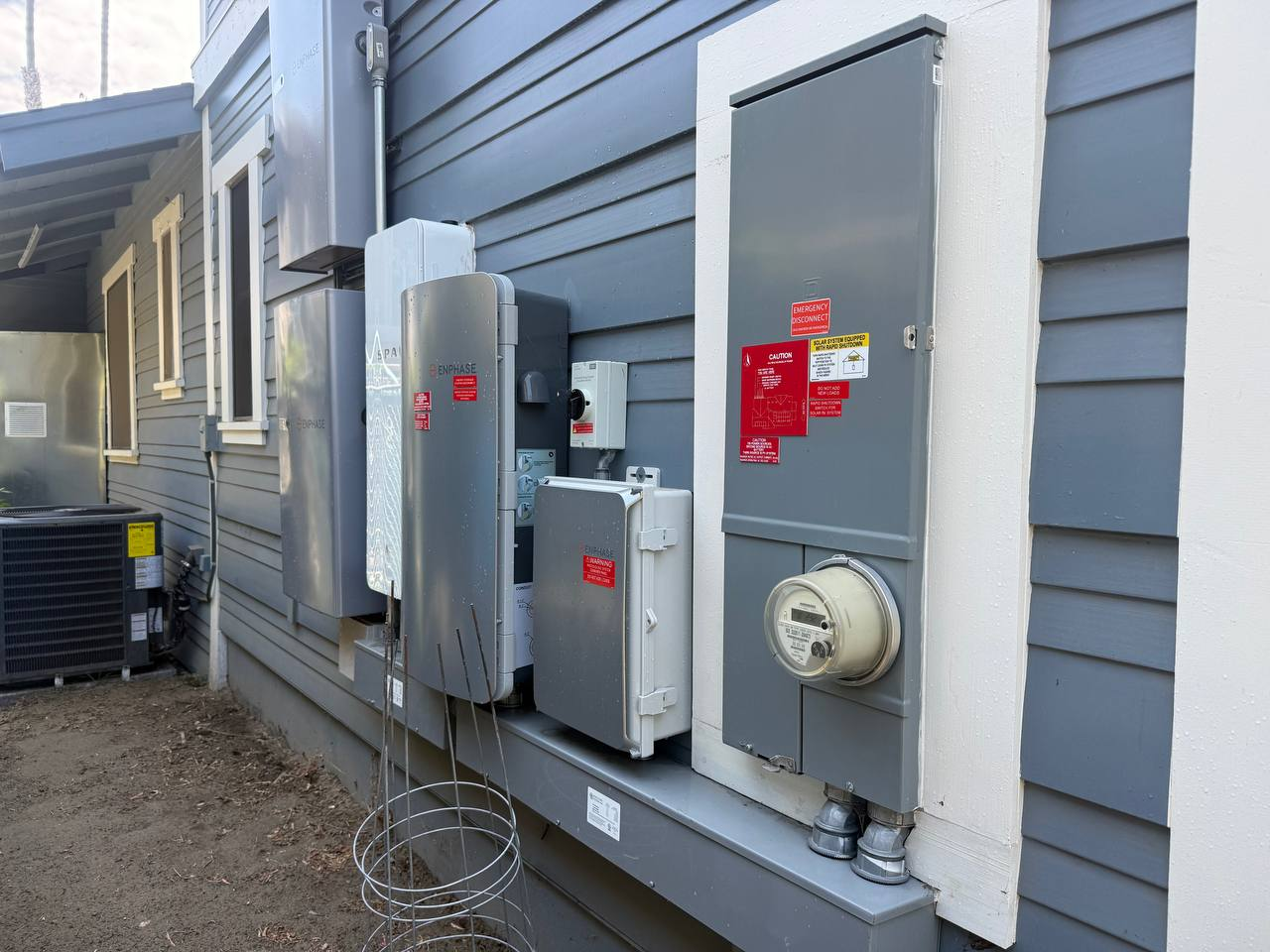 Complete electrical panel upgrade with meter and SPAN system installed by Frontline Electric