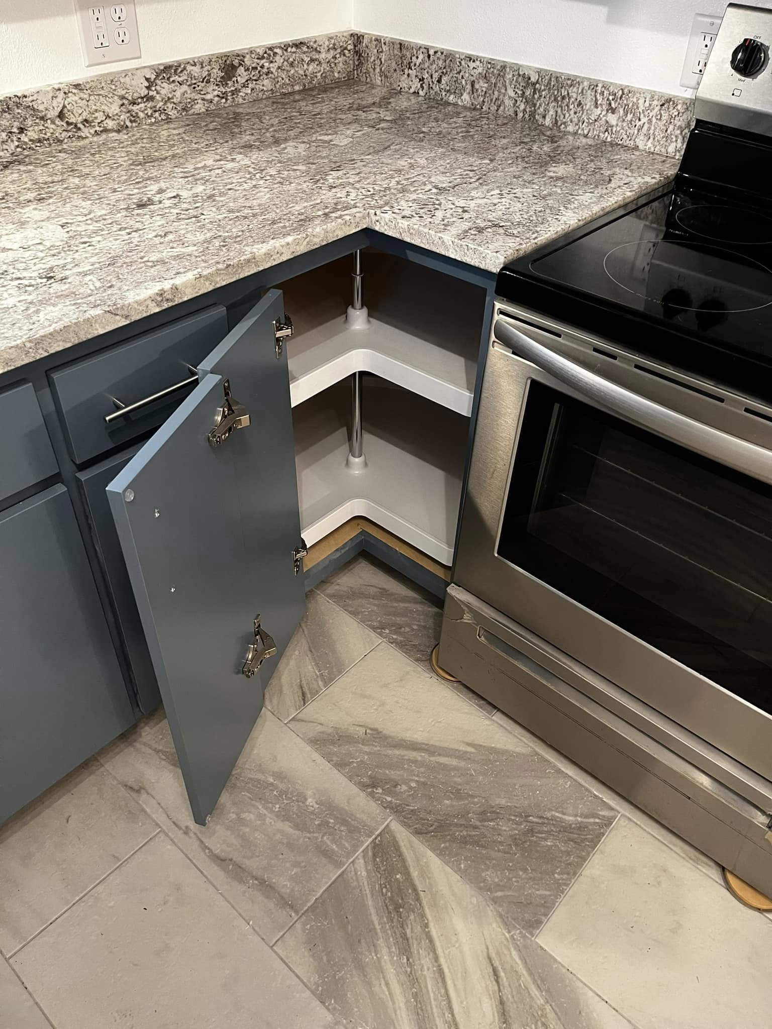 Corner Cabinet Pull-Out
