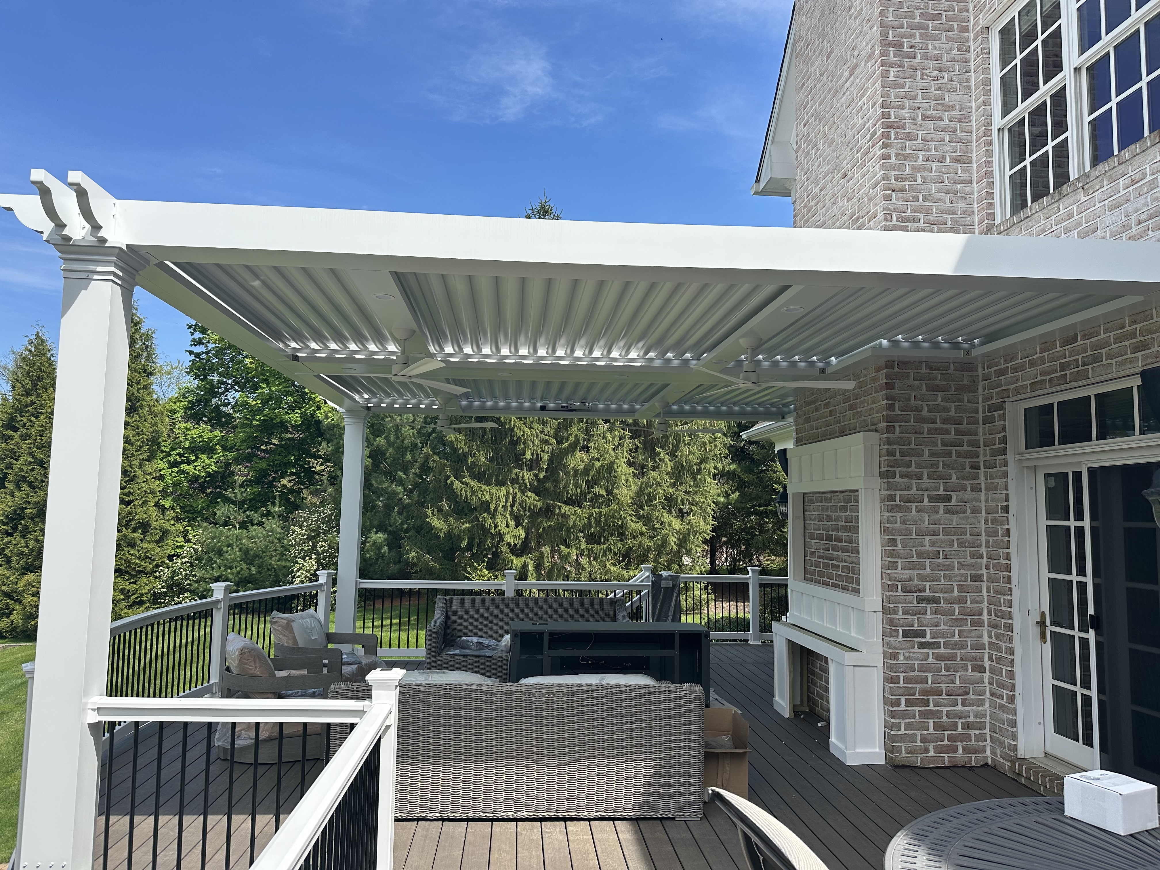 Louvered Roof Pergola with Outdoor Living Space