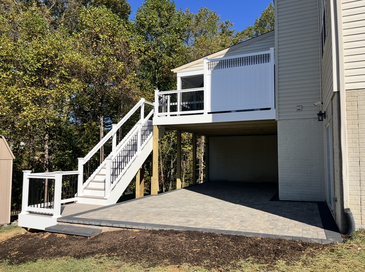 Second-Story Screen Room & Patio
