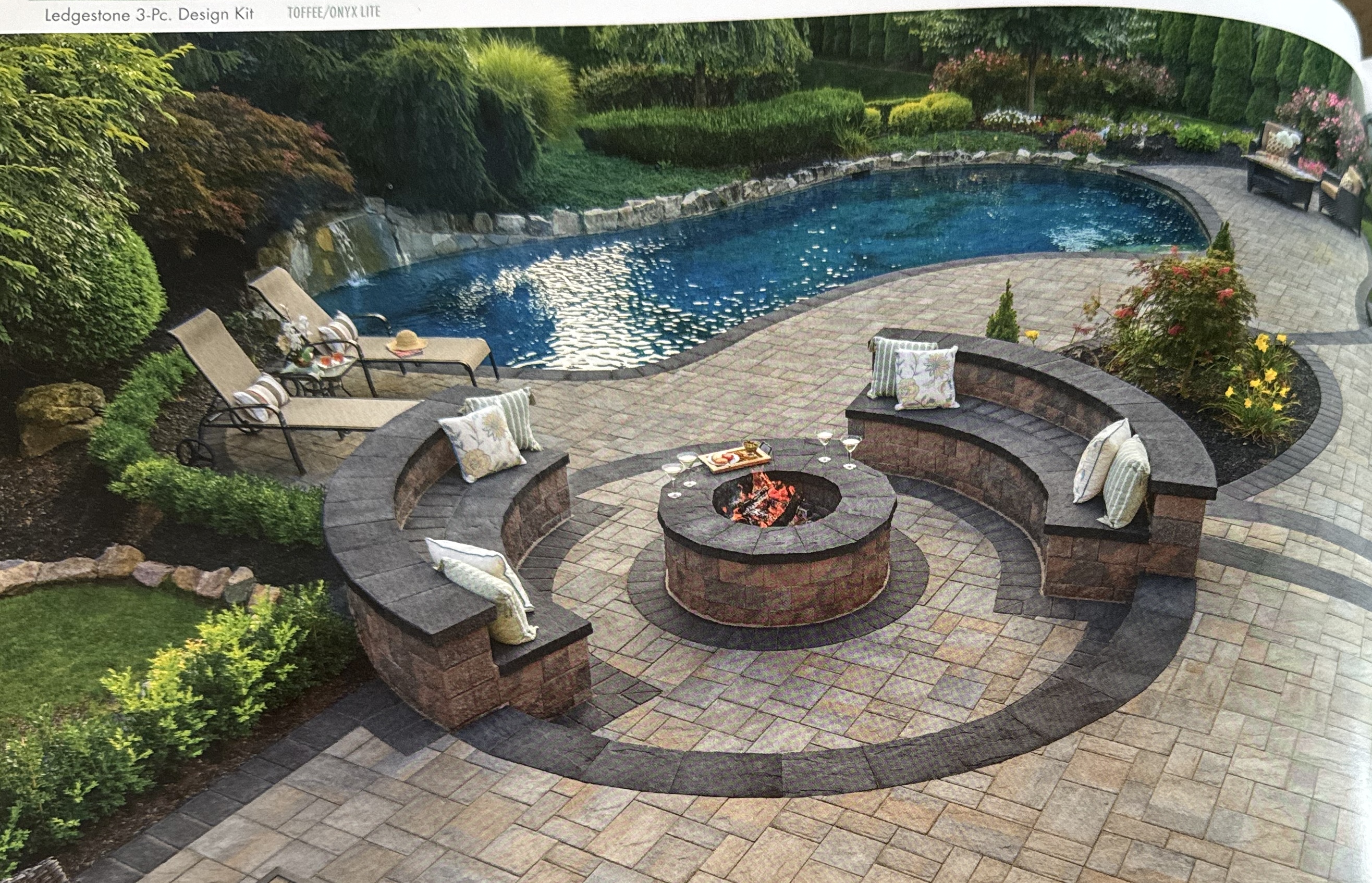 Curved Paver Patio Fire Pit & Curved Bench Seating