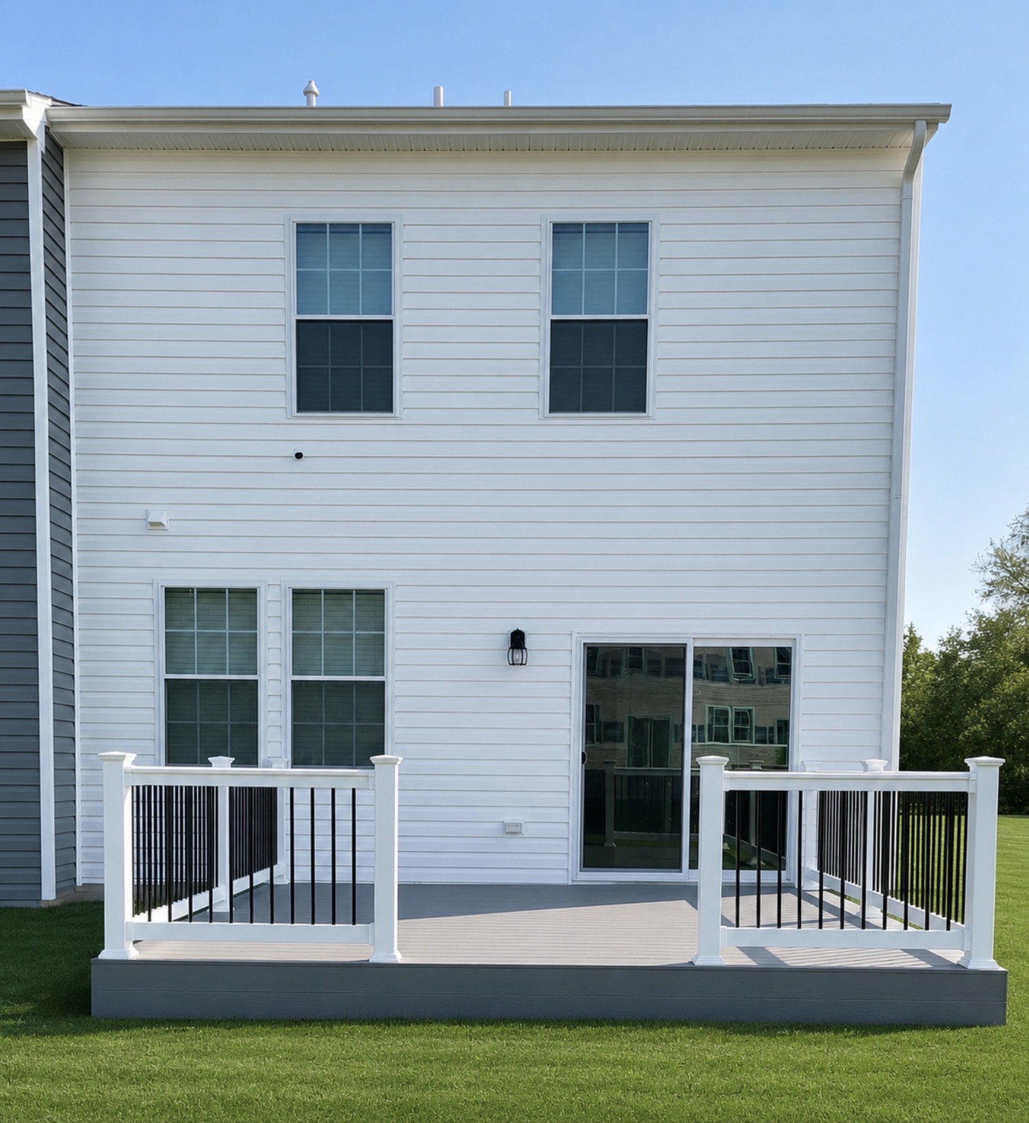 Low-Profile Composite Deck with Black Balusters
