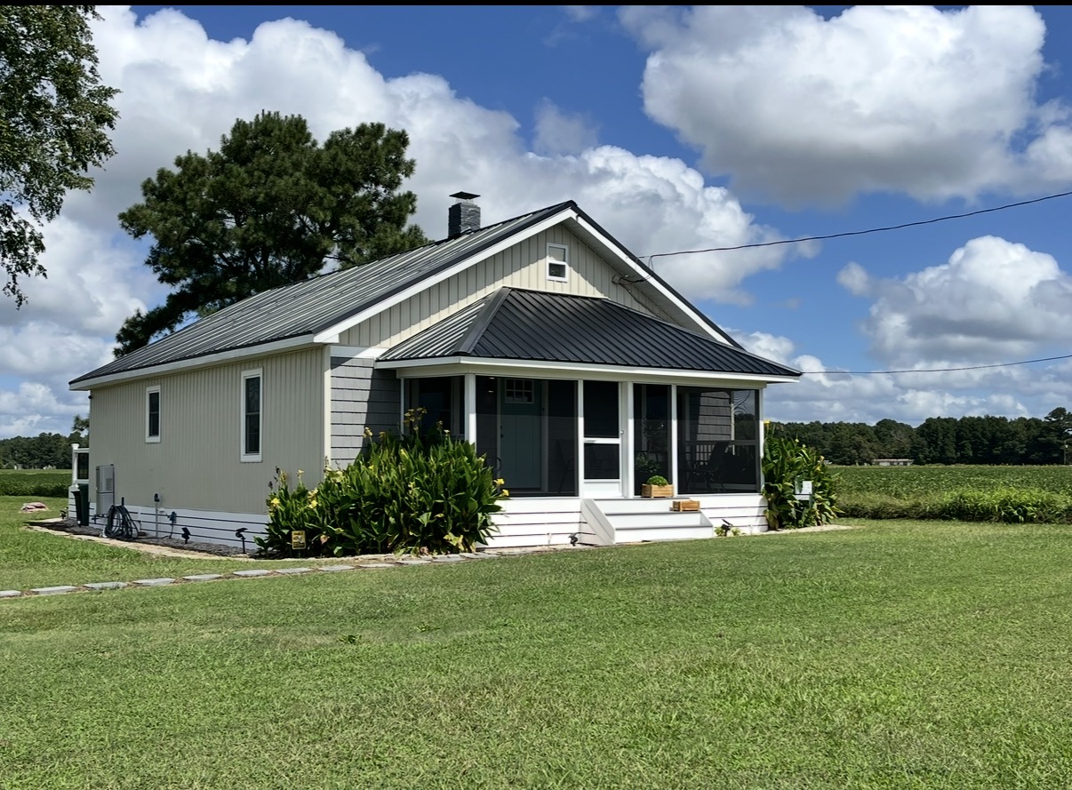 Cottage Screened Porch Addition