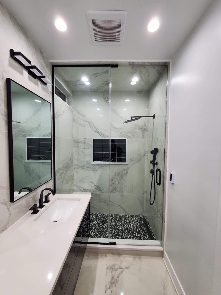 Frameless glass shower installation experts Chicago