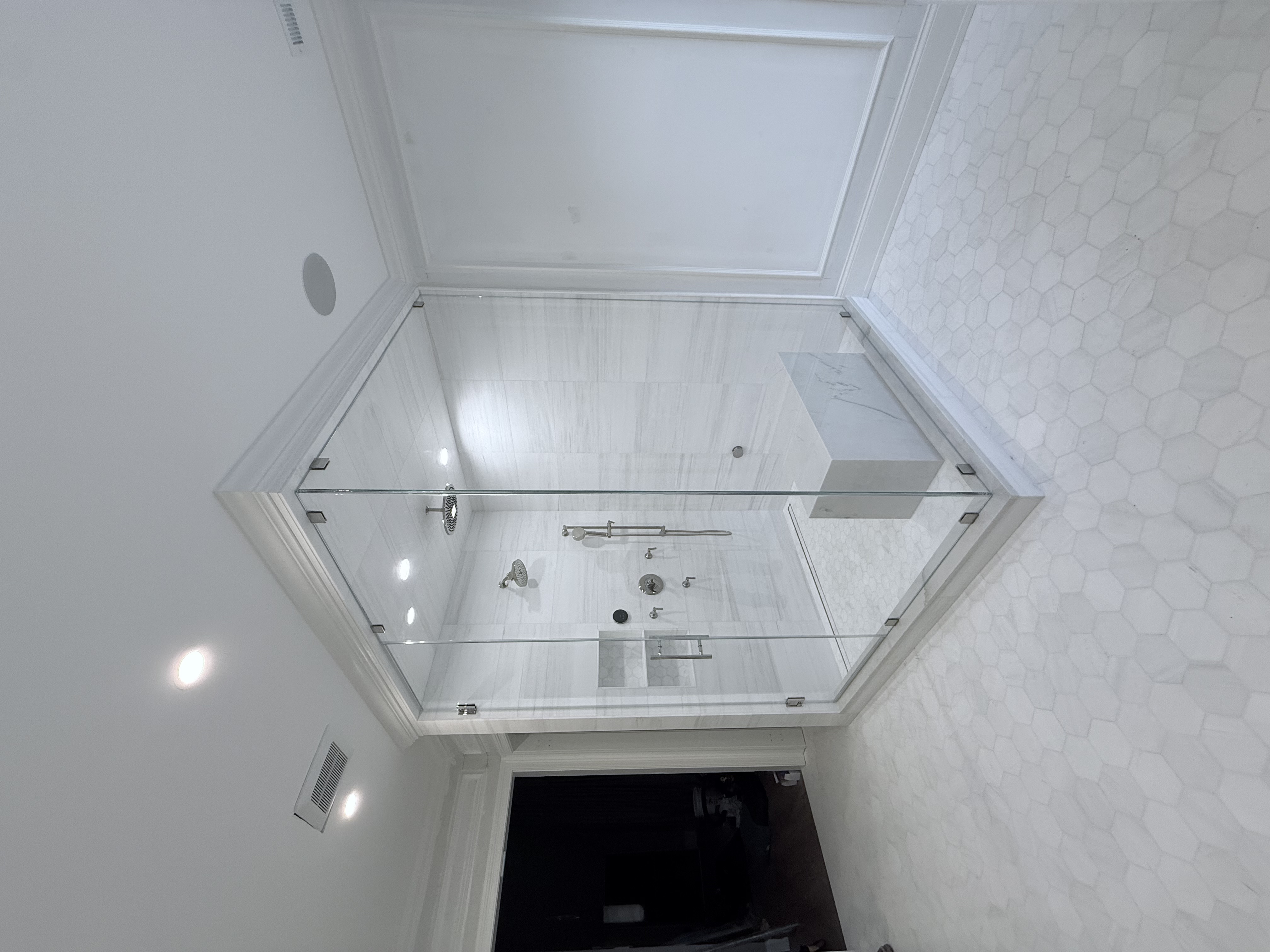 Custom bathroom glass shower doors in Chicago suburbs