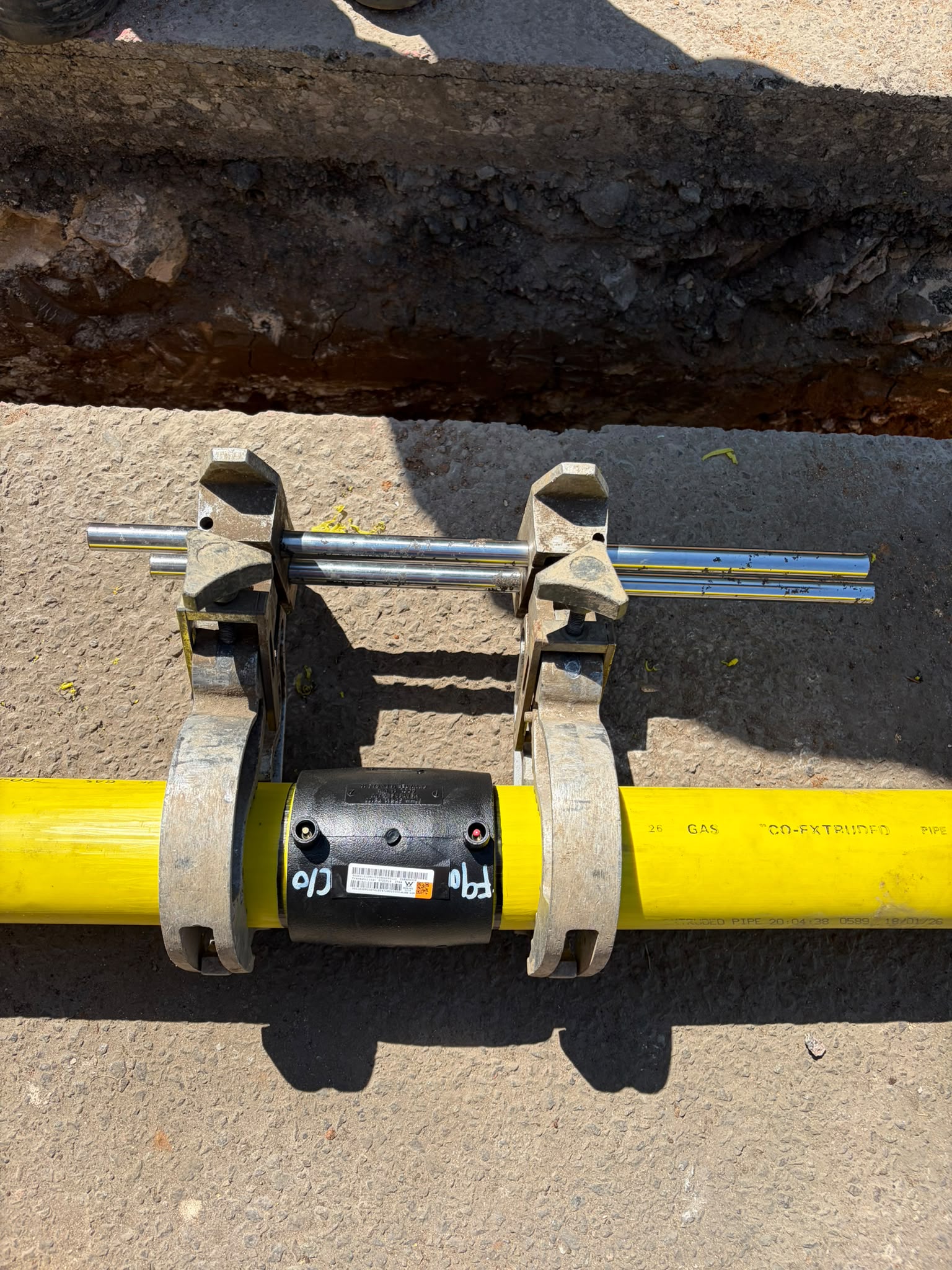 Gas Main and Service Pipe Installation