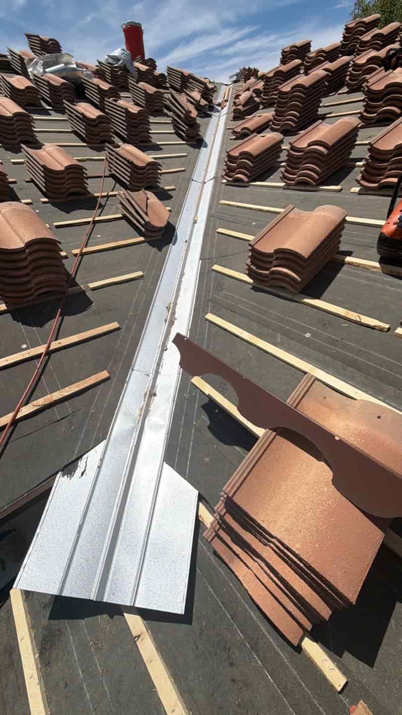 Roof leak and tile repair Phoenix AZ — fast targeted repairs