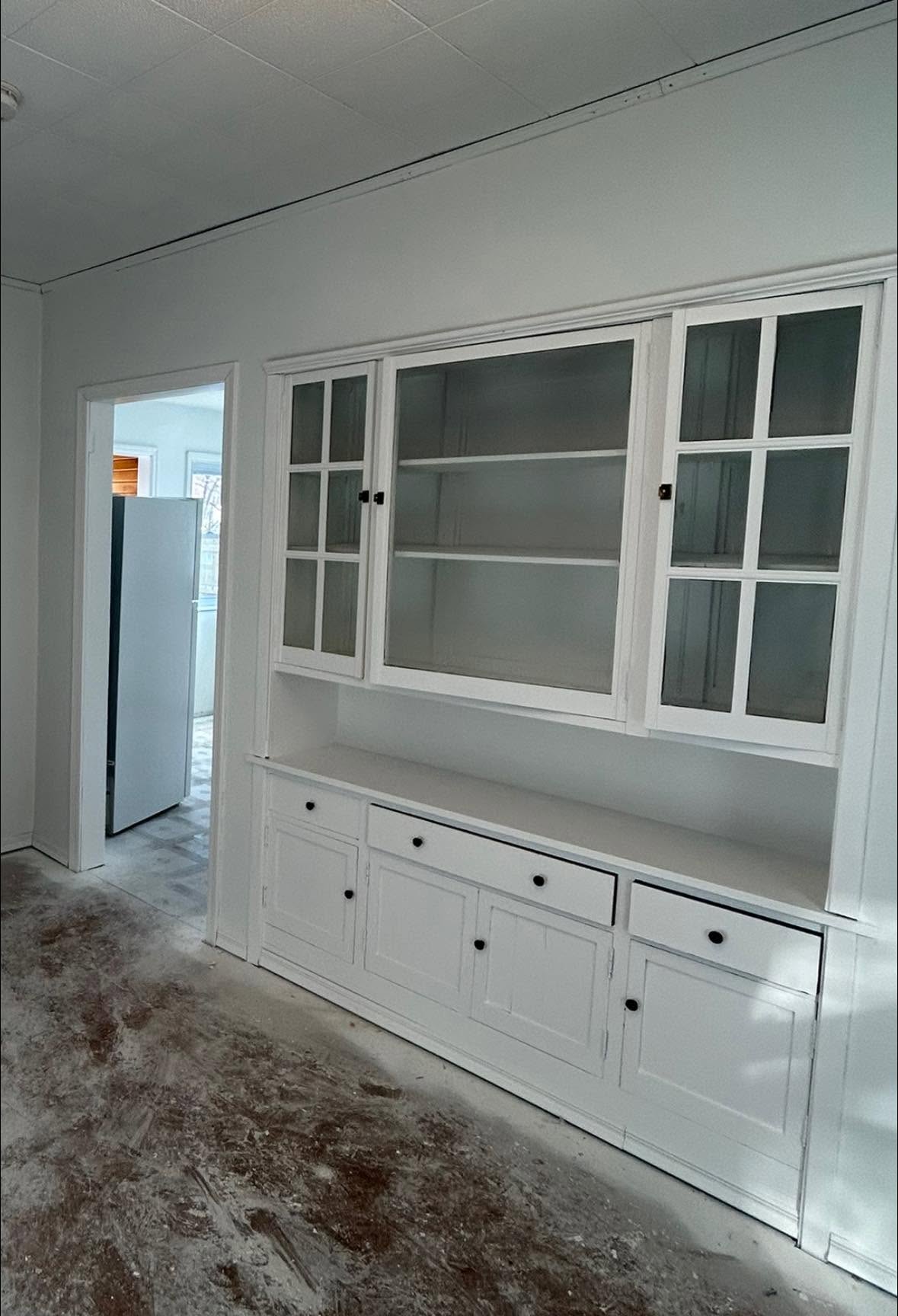 Built-in Cabinet Update (After)
