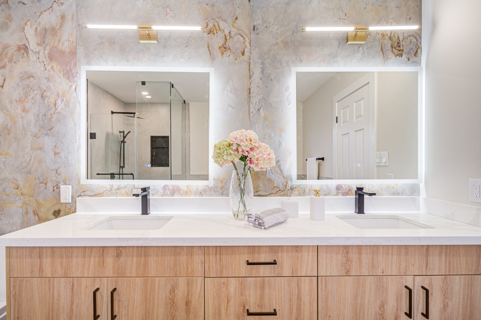 Double Vanity Ensuite