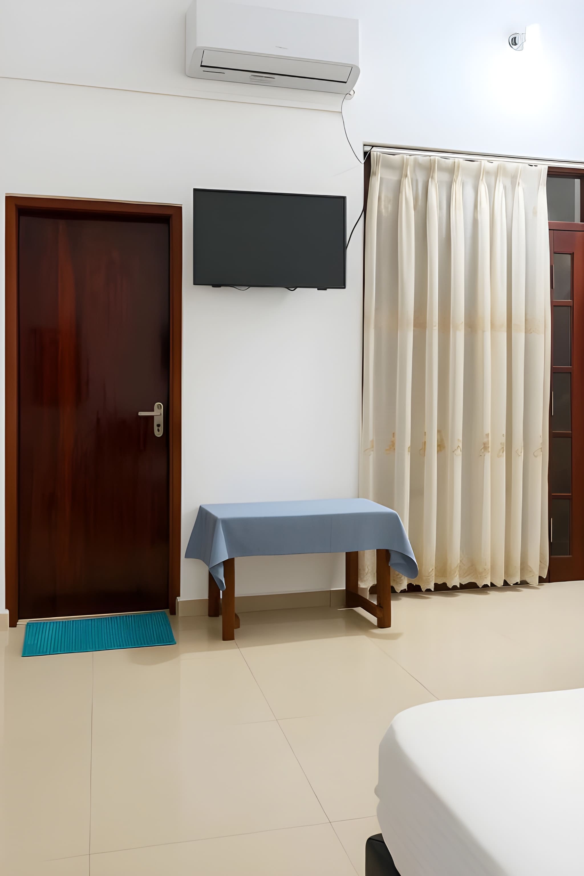 Deluxe Double Room with Balcony and Sea View gallery 5