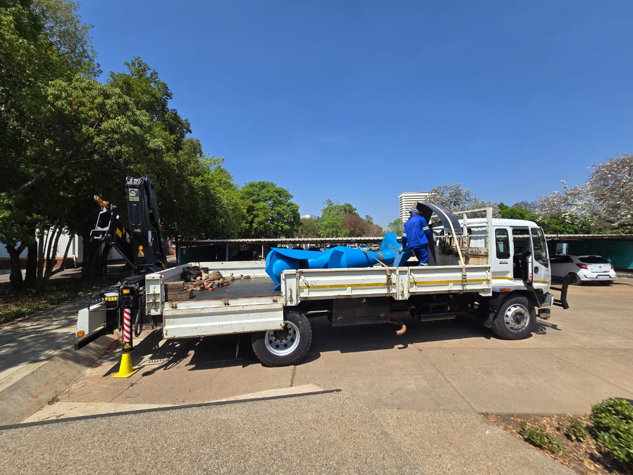 Easy Lift crane and truck hire project gallery image 22