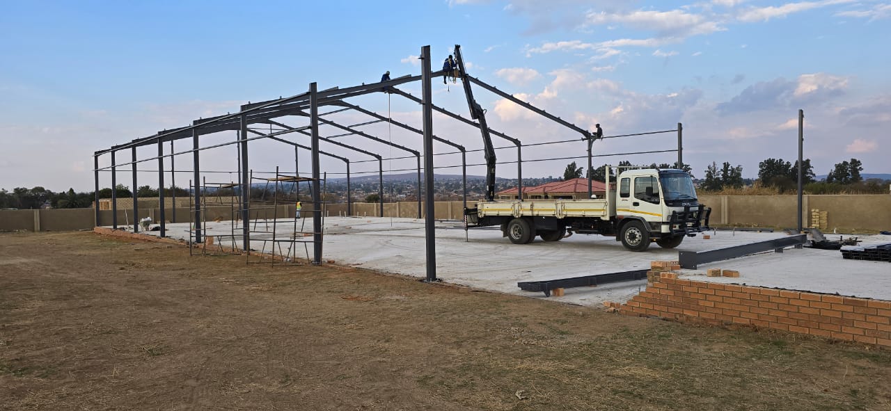 Easy Lift crane and truck hire project gallery image 35