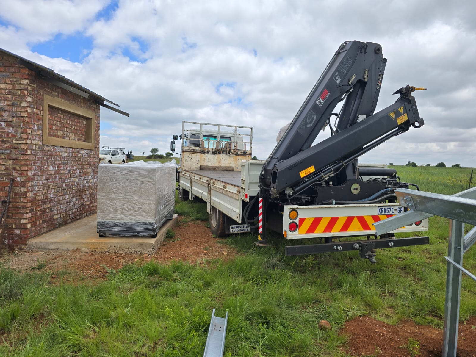 Easy Lift crane and truck hire project gallery image 6