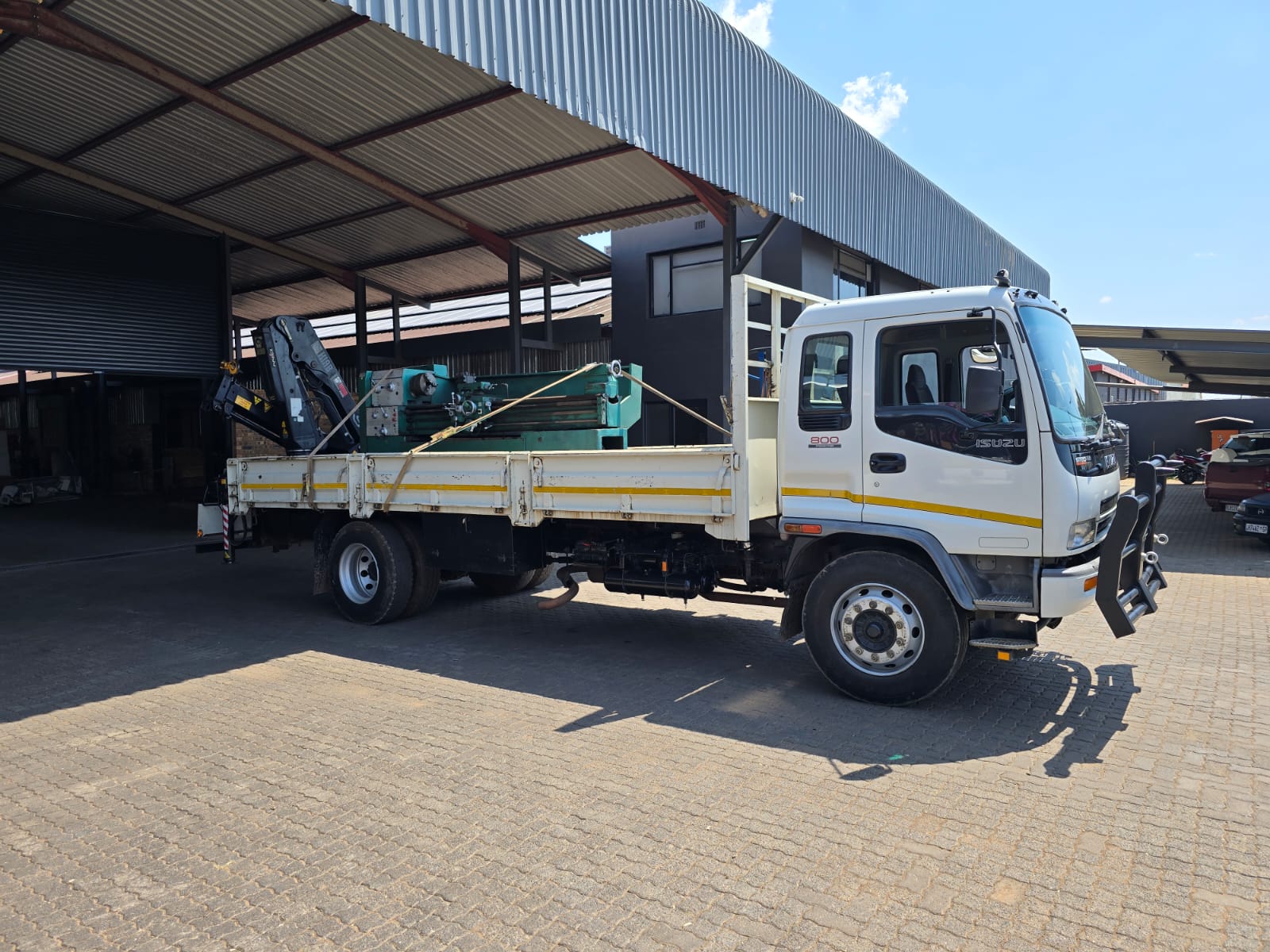 Easy Lift crane and truck hire project gallery image 12