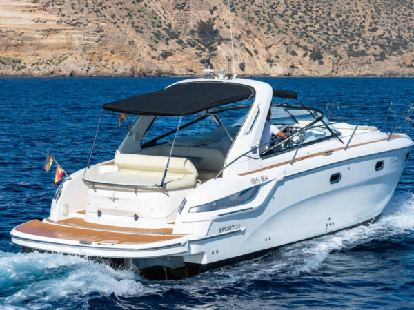 Heck der Bavaria 34 Sport vor der mallorquinischen Küste
