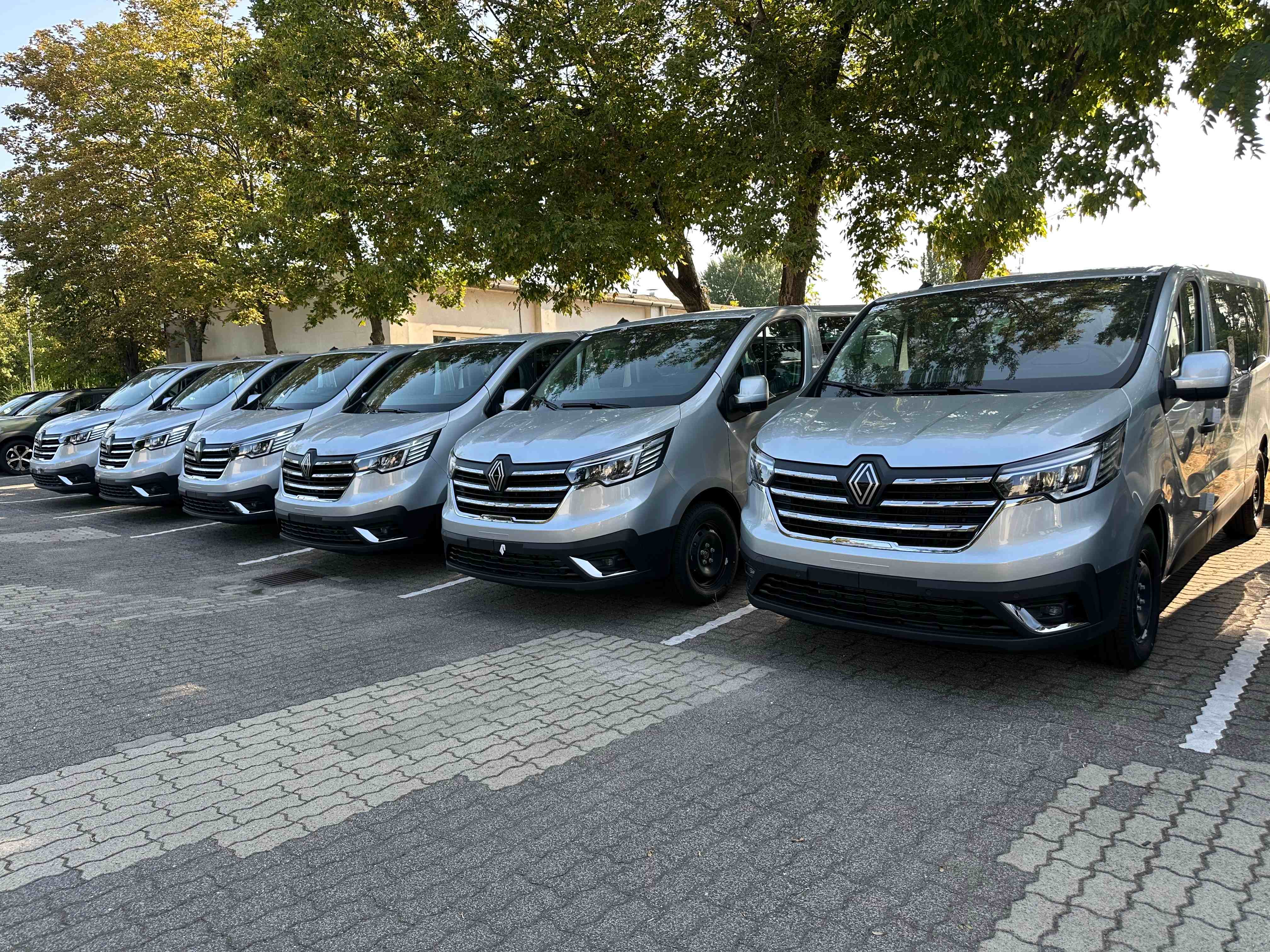 Premium Passenger Van Fleet
