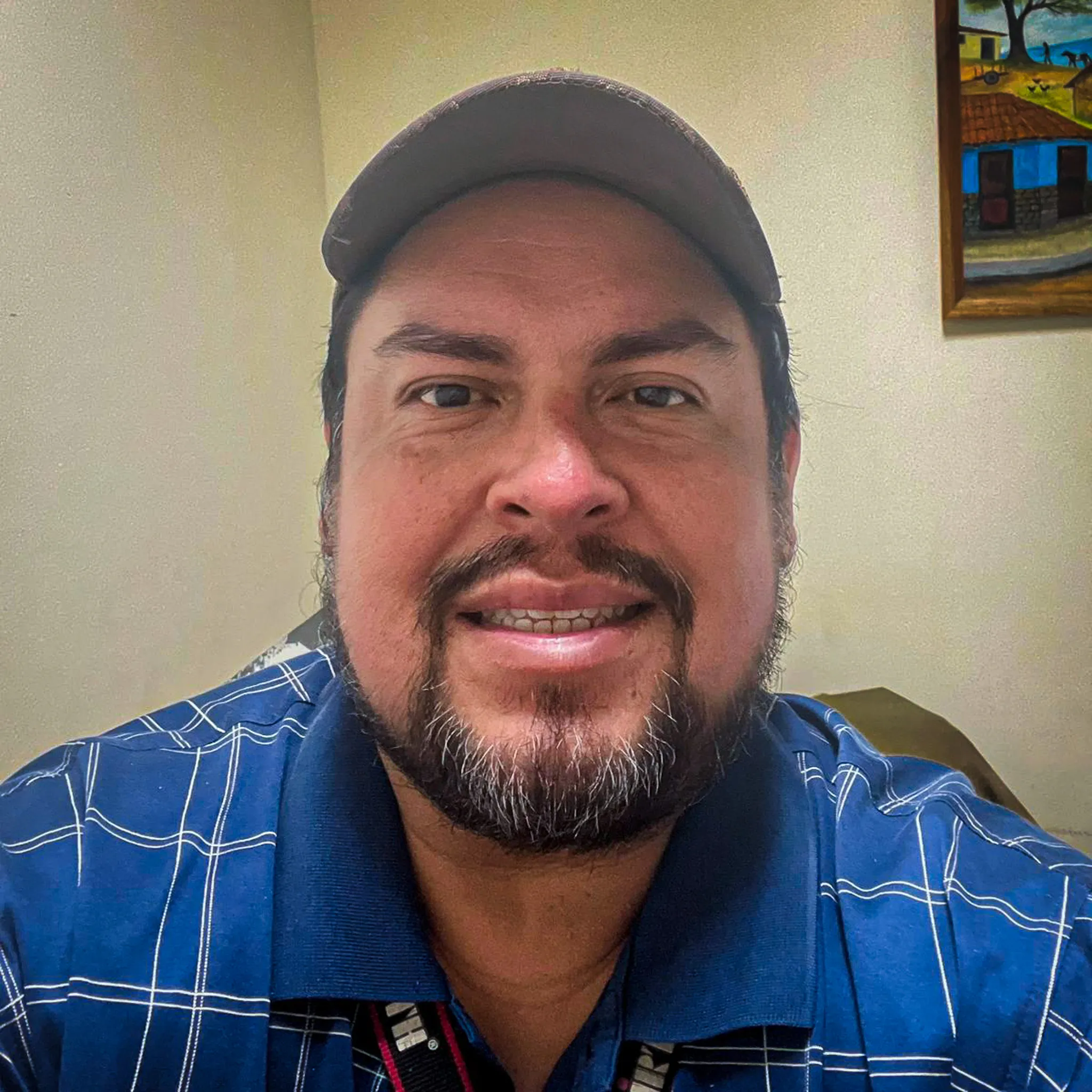 Roberto Cisneros Morales