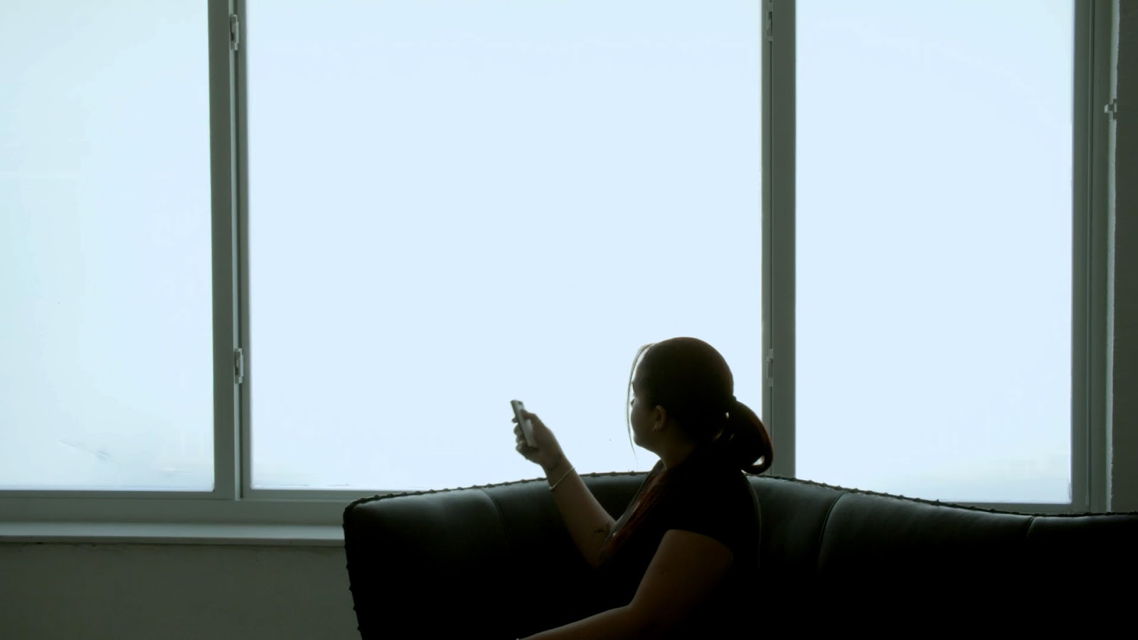 Smart Film for Sliding Glass Doors in South Florida: Cost, Wiring and What Works