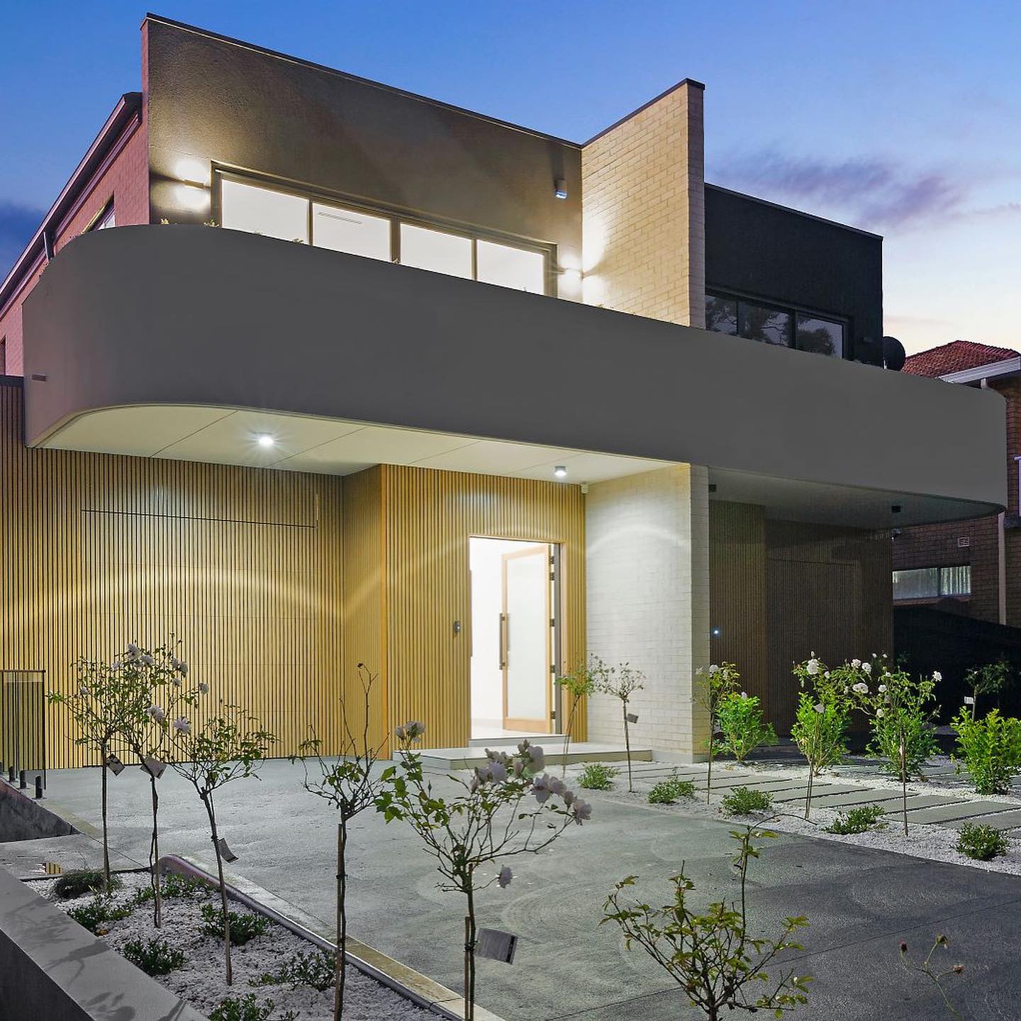 A Luxury Double-Brick Duplex in Marsfield