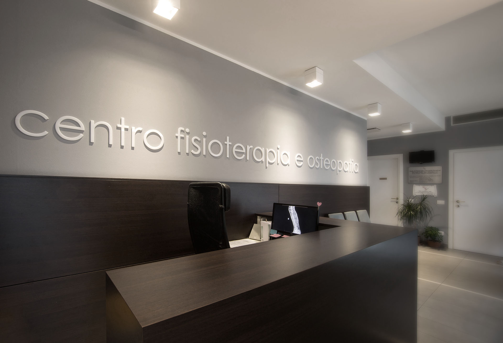 Prima visita al Poliambulatorio FermiLosi — sala valutazione
