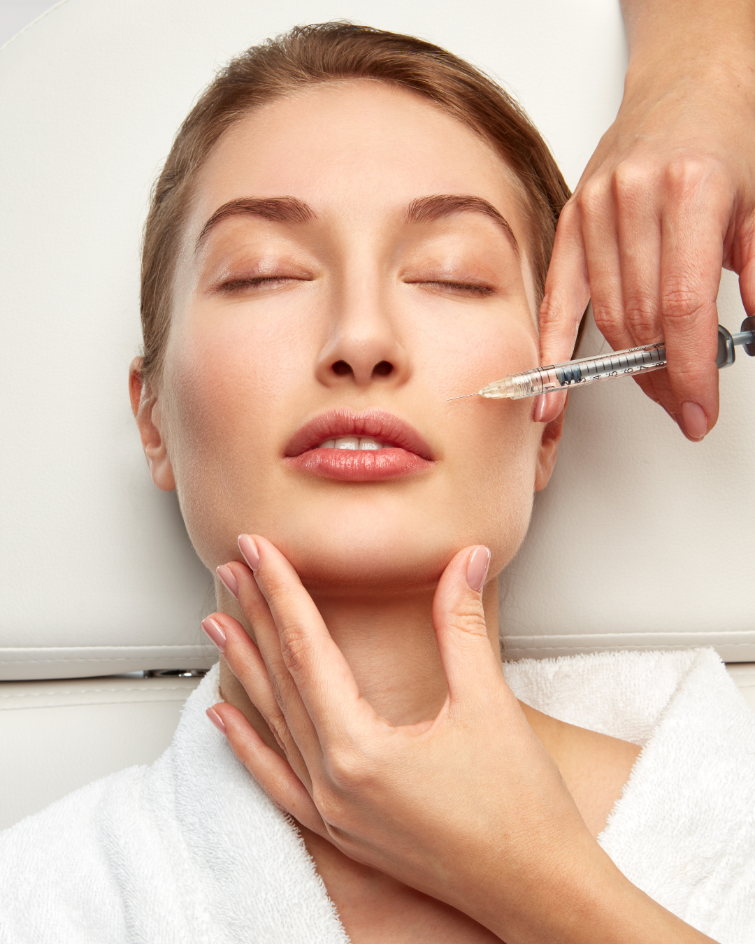 Trattamento di medicina estetica del viso presso lo Studio Dentistico Mascherini