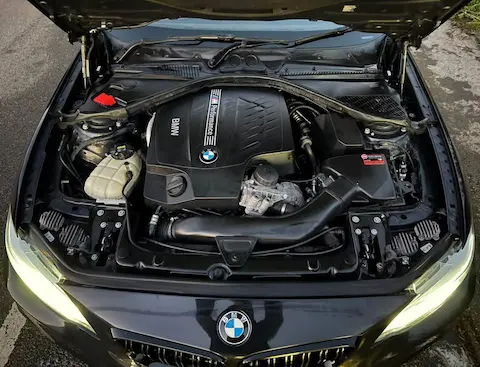 BMW M235i photo 11