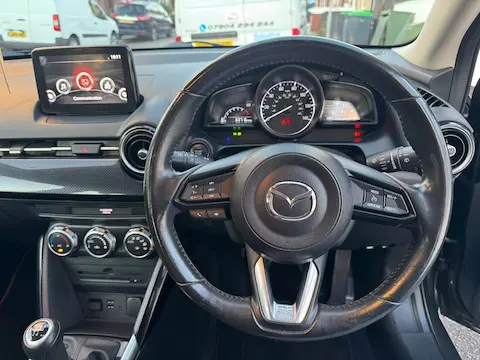 Mazda 2 SE-L Nav+ photo 9