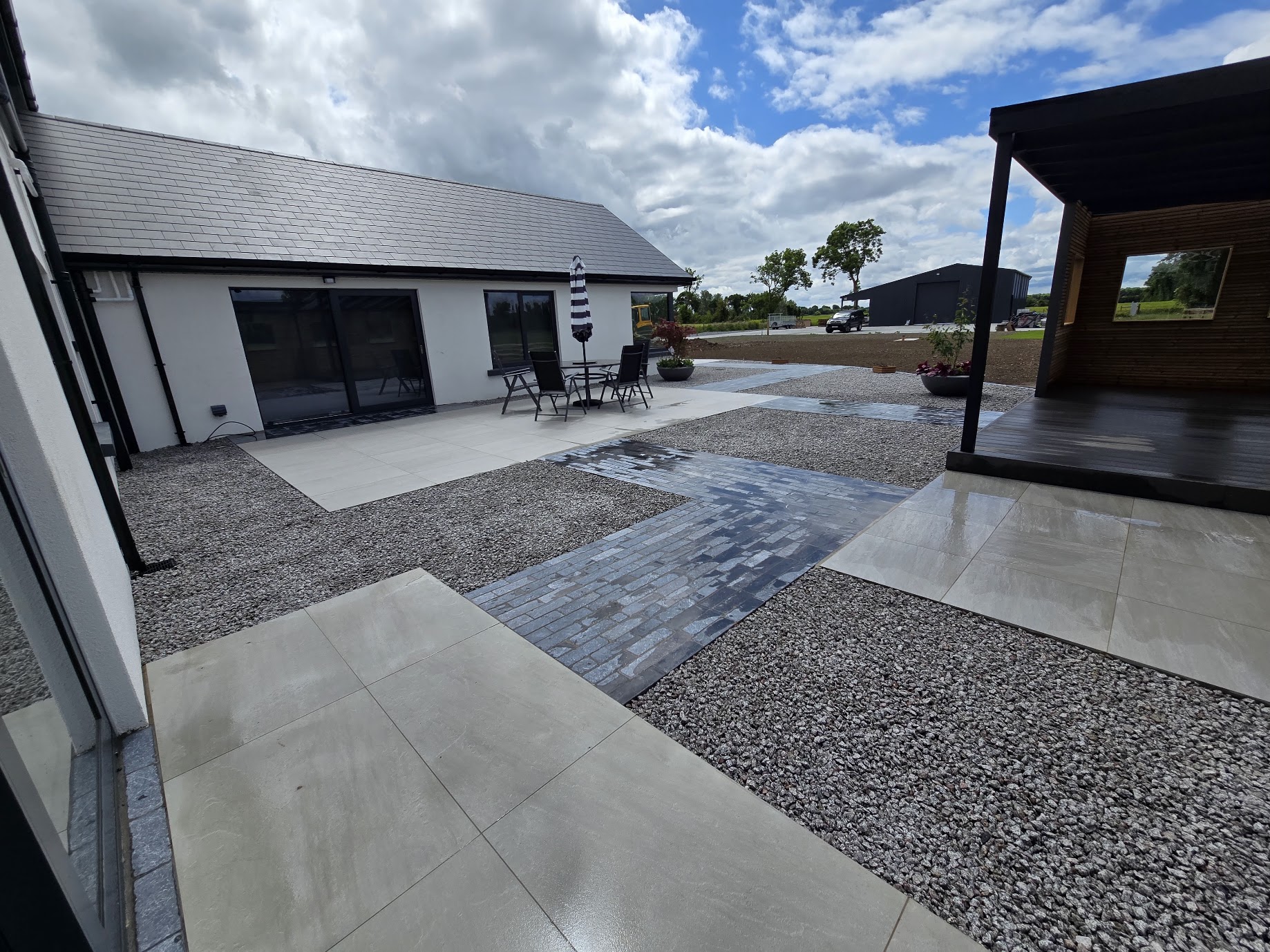 Luxury Outdoor Living gallery 5